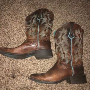 Cowboy boots size 7.5